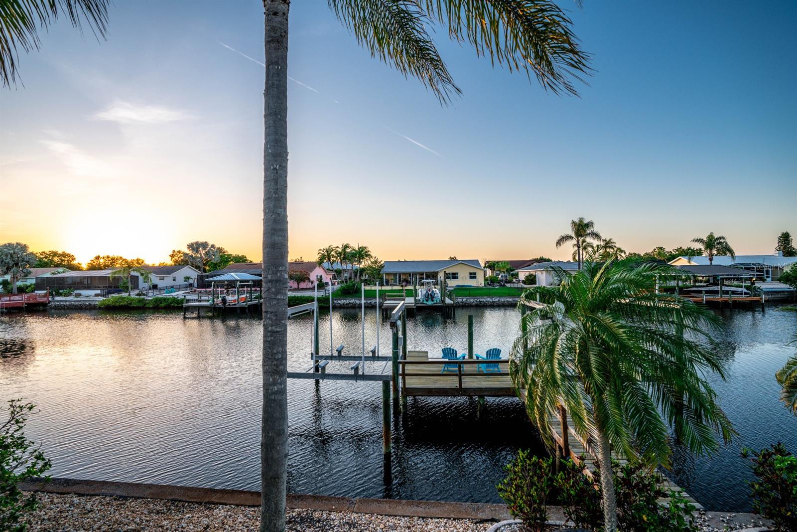 APOLLO BEACH UNIT SIX - Residential