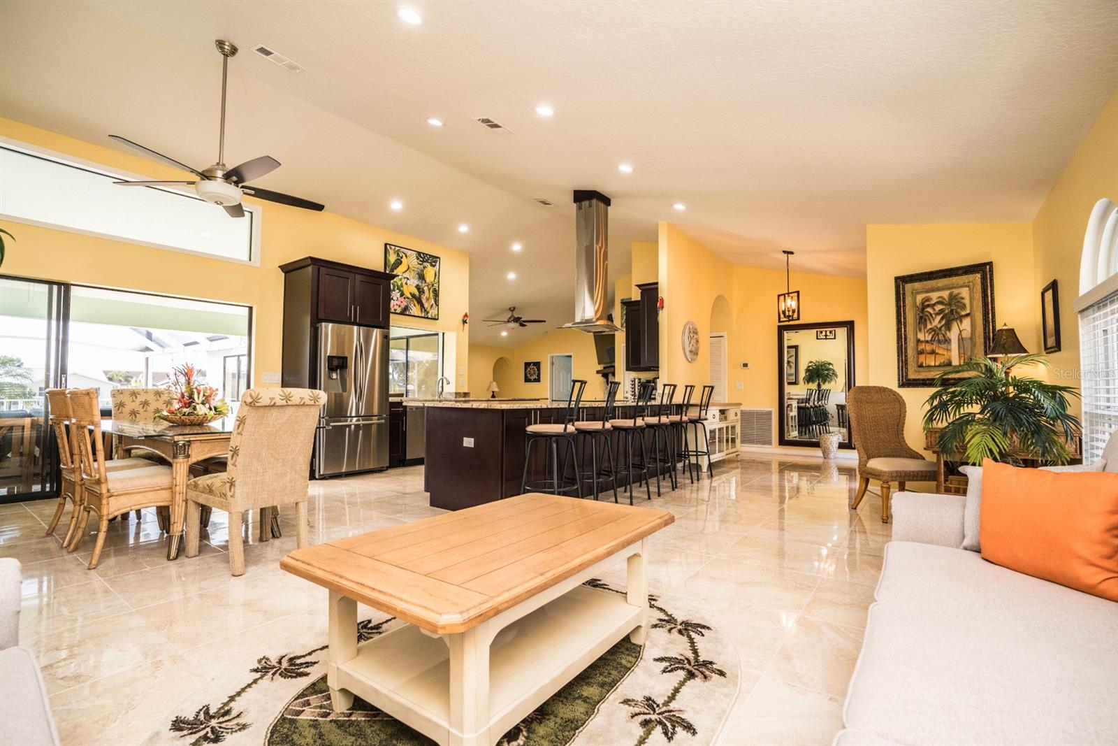 APOLLO BEACH UNIT SIX - Residential