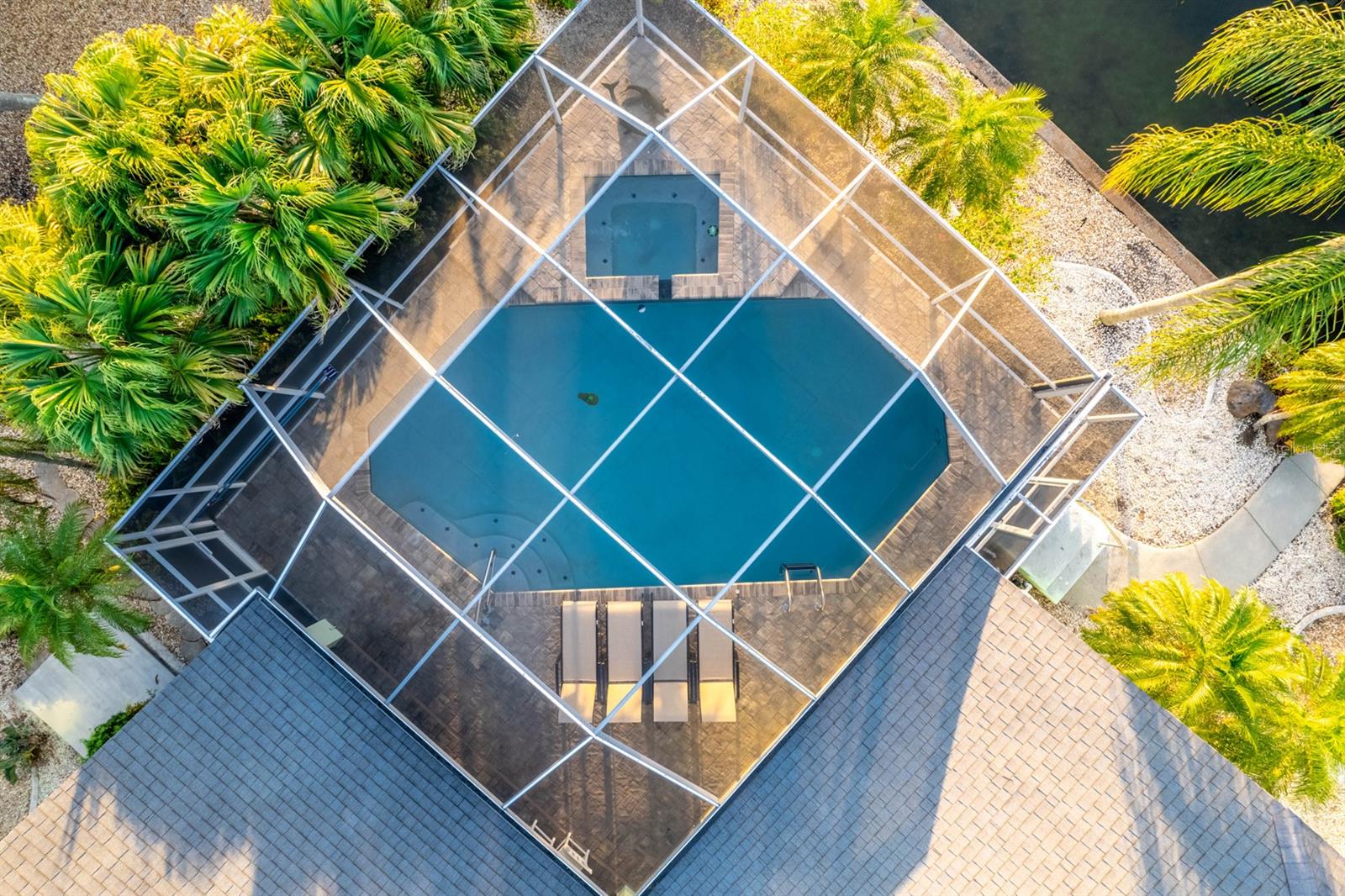 APOLLO BEACH UNIT SIX - Residential