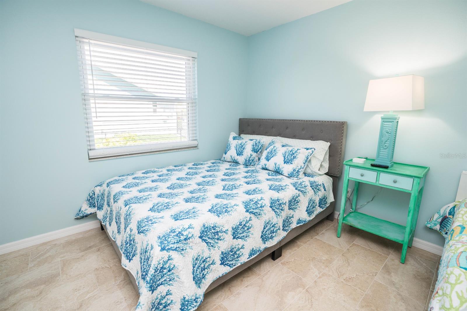 APOLLO BEACH UNIT SIX - Residential