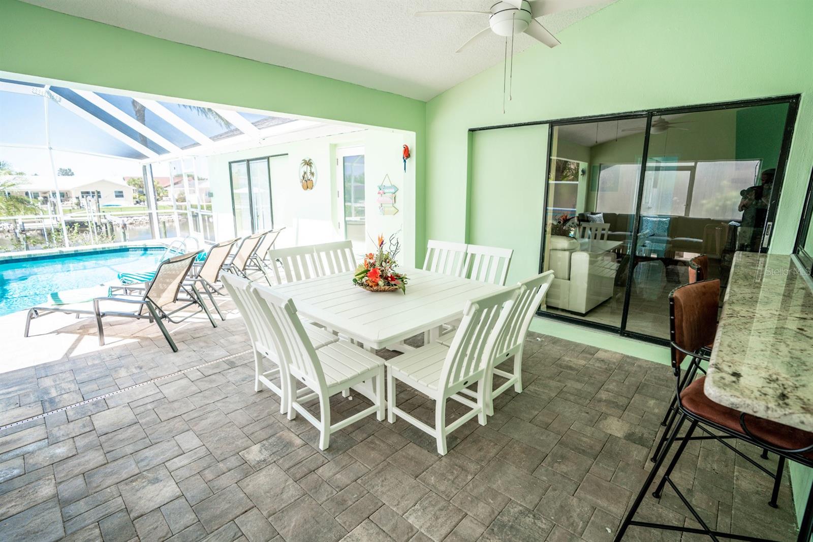 APOLLO BEACH UNIT SIX - Residential