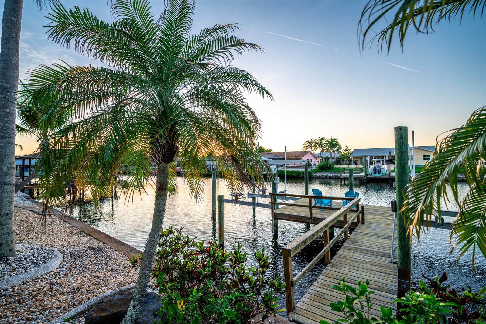 APOLLO BEACH UNIT SIX - Residential