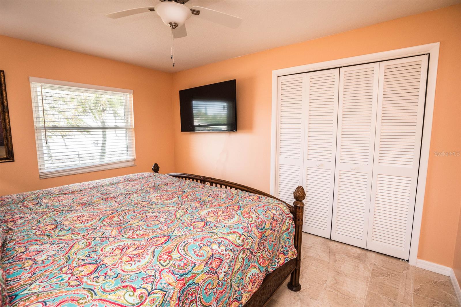 APOLLO BEACH UNIT SIX - Residential