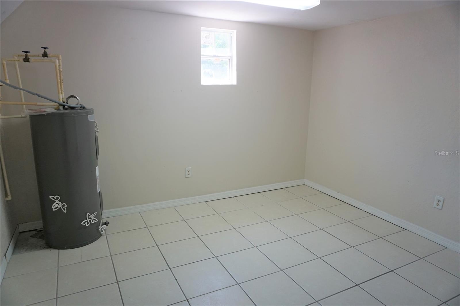 SUMMER HILL SUB - Residential Lease