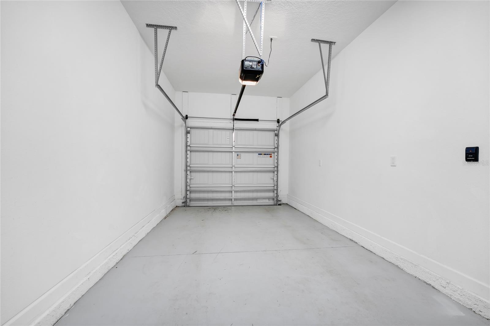 STOREY LAKE TR K - Residential