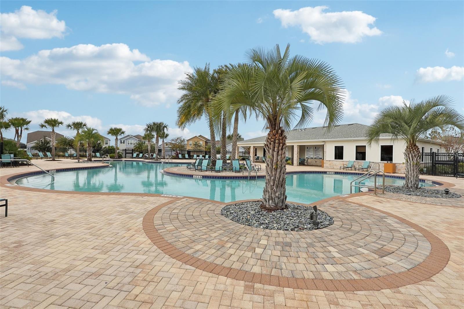 STOREY LAKE TR K - Residential