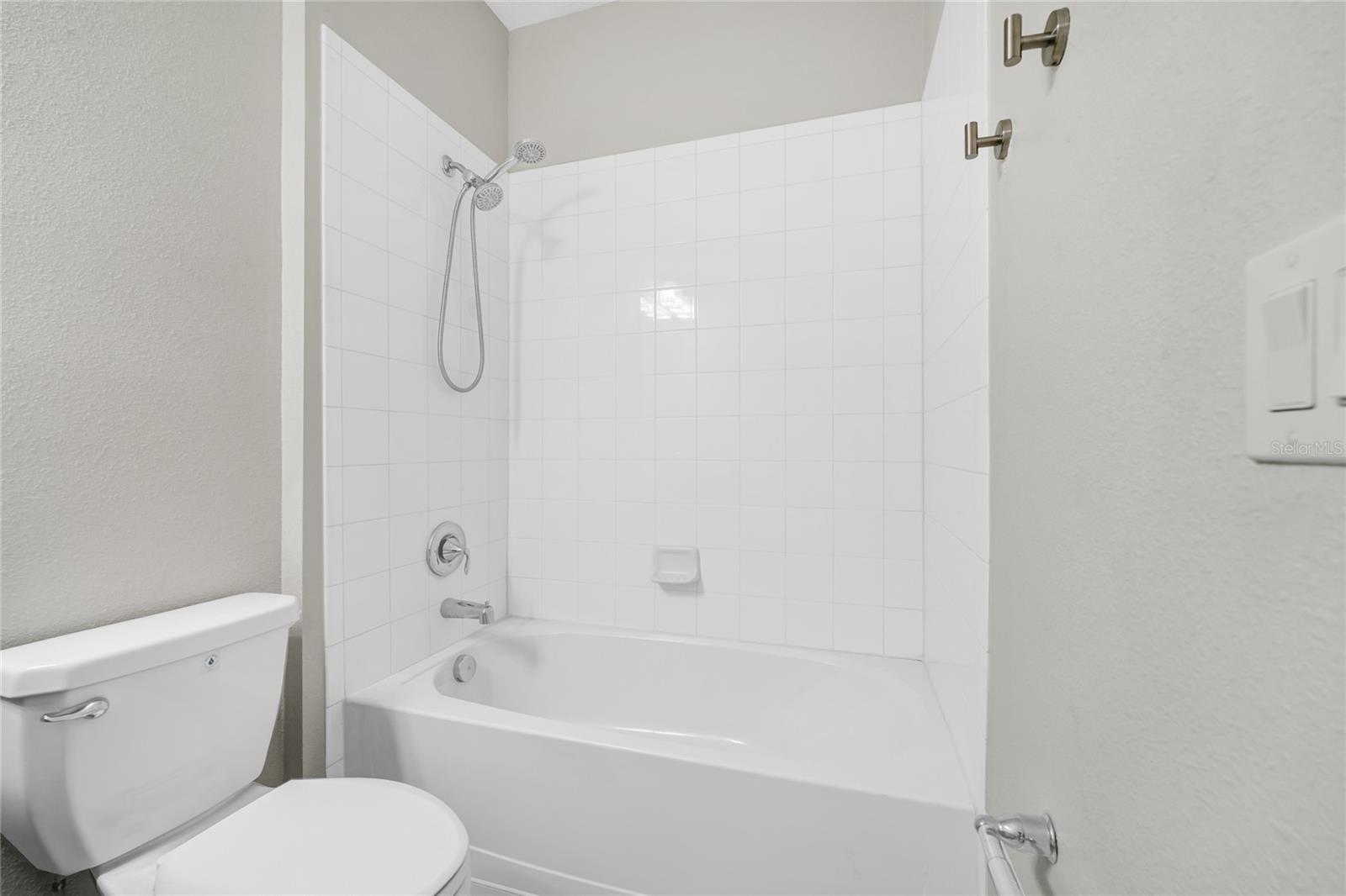 STOREY LAKE TR K - Residential