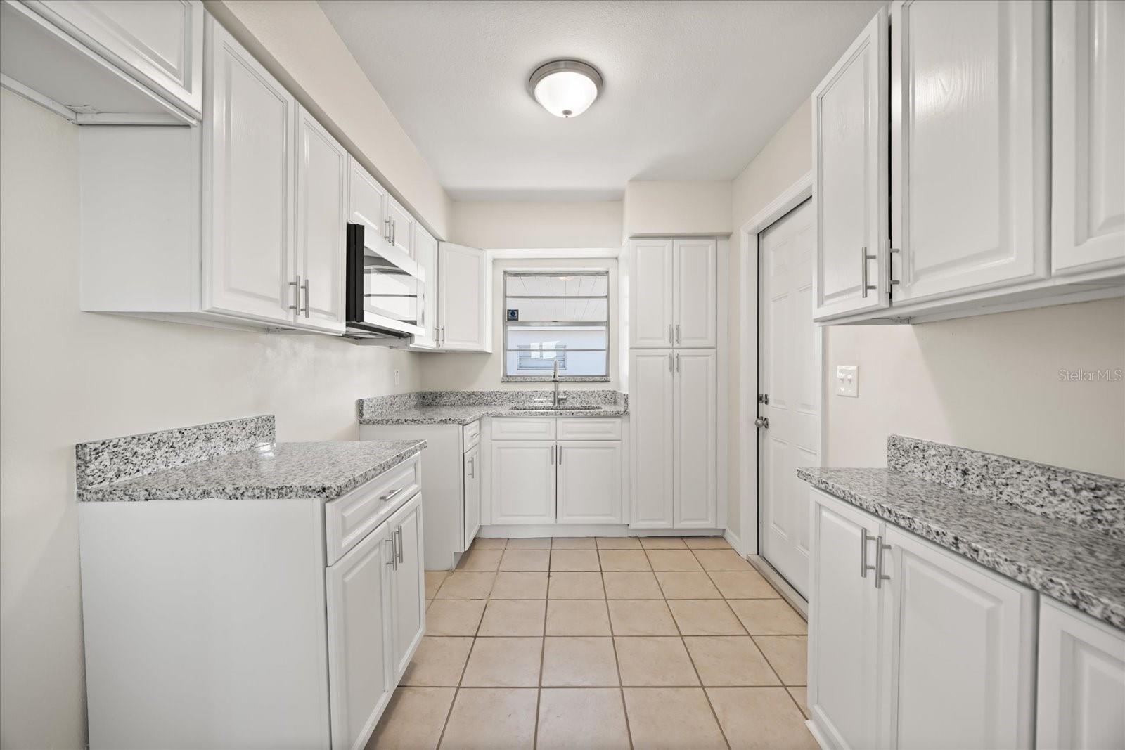 EVANS VILLAGE - Residential