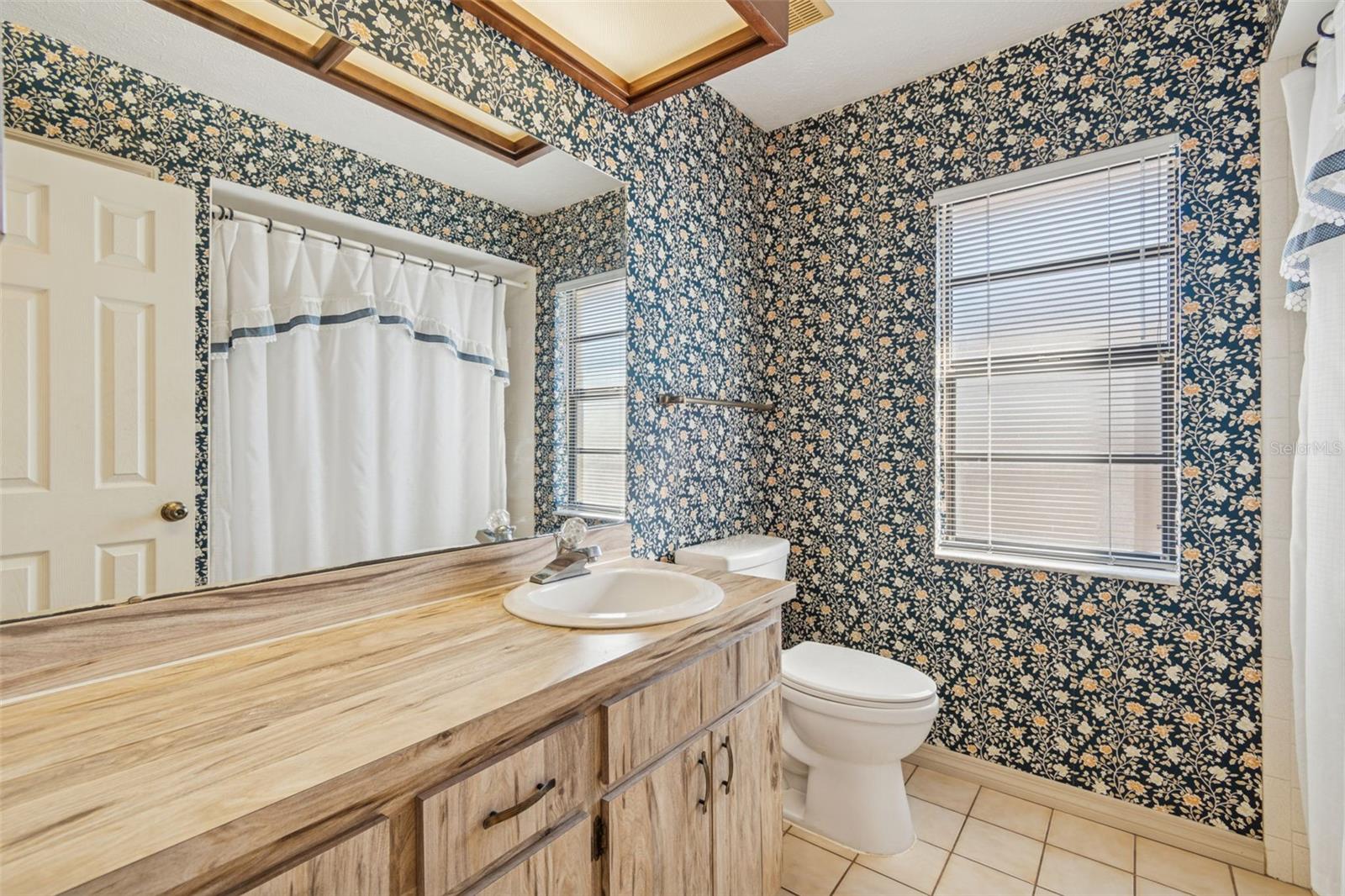 TEMPLE HILLS UNIT 1 - Residential