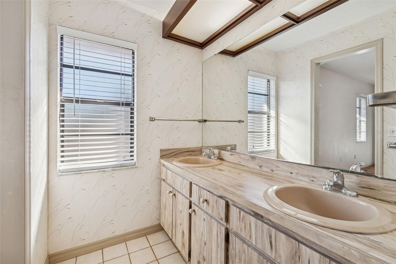 TEMPLE HILLS UNIT 1 - Residential