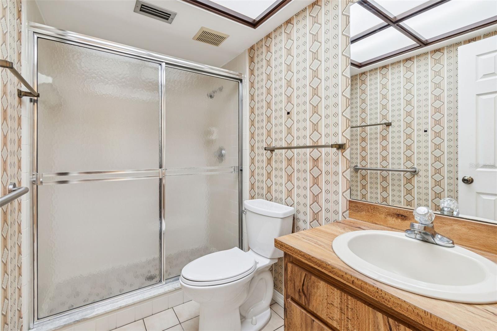 TEMPLE HILLS UNIT 1 - Residential