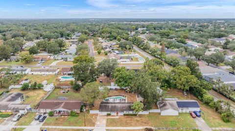 A home in VALRICO