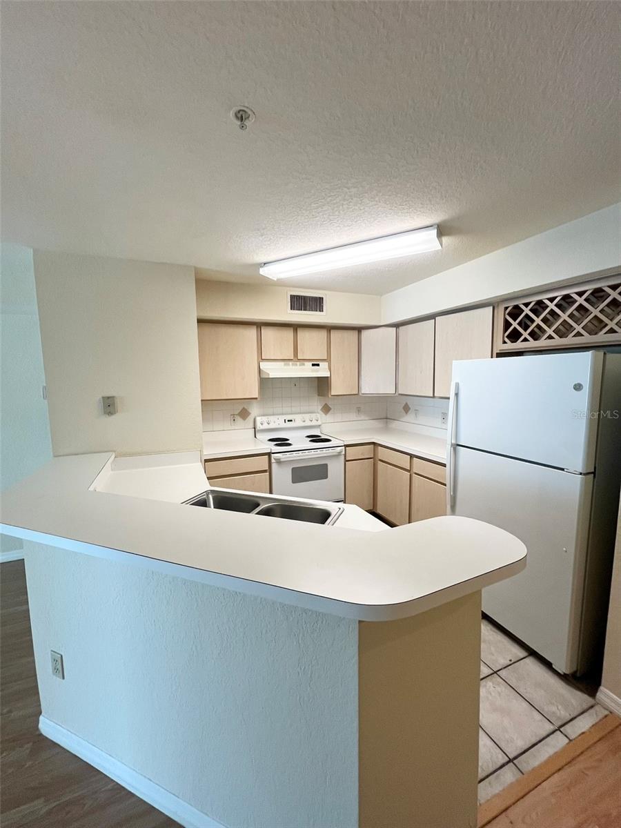 BONA VISTA CONDO - Residential Lease