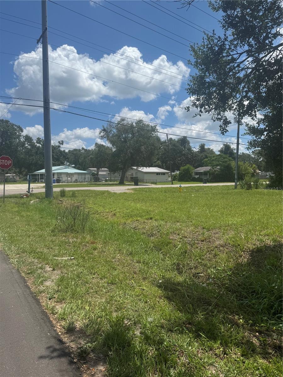This is your opportunity to get a piece of the Sunshine State, build your dream home in this corner lot or a duplex for your investment portfolio. Near to the Casino, Tampa Airport, Florida State Fairgrounds, Bush Garden and more attractions.
