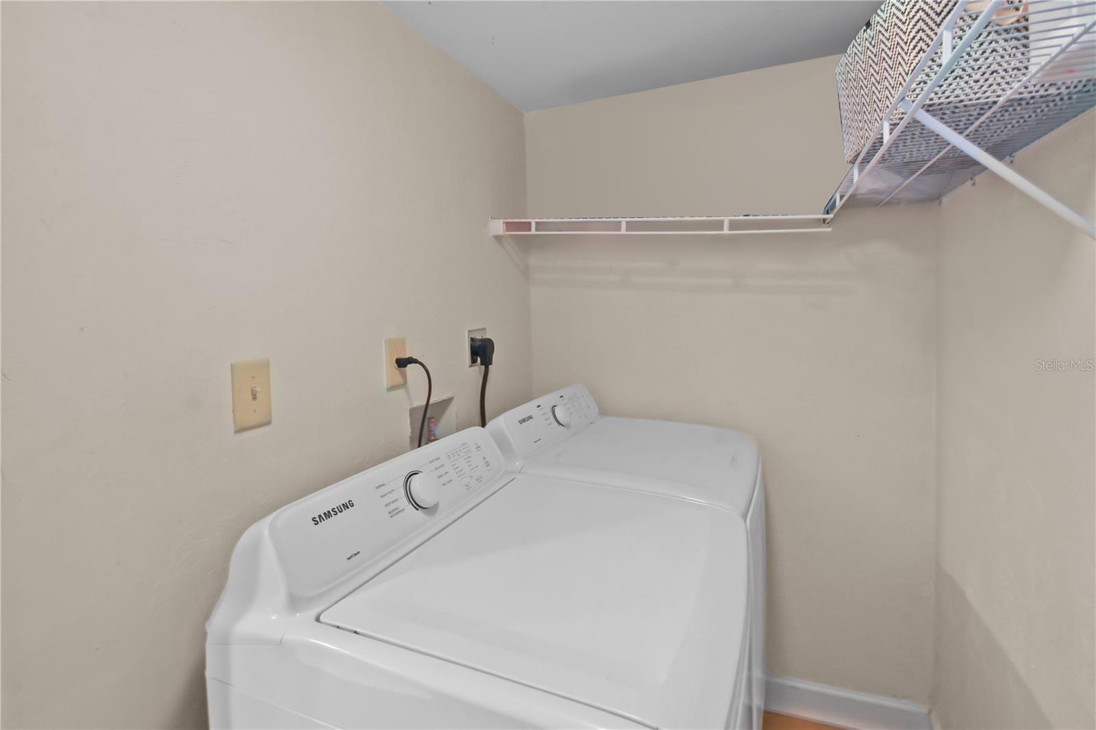 GRENELEFE CAMELOT CONDO UNIT 05 PH 01 - Residential