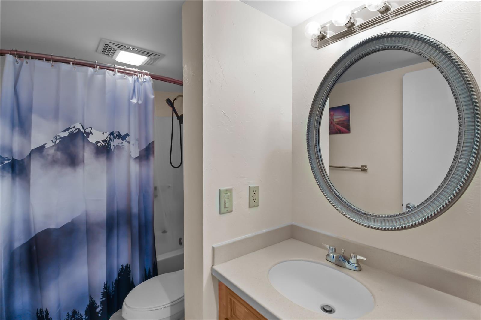 GRENELEFE CAMELOT CONDO UNIT 05 PH 01 - Residential