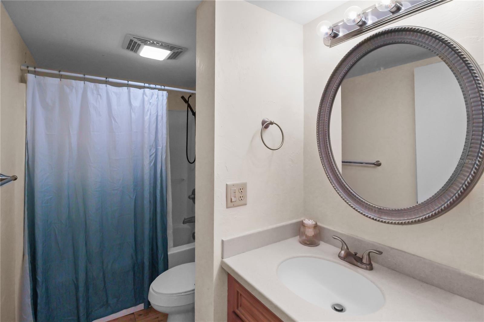 GRENELEFE CAMELOT CONDO UNIT 05 PH 01 - Residential