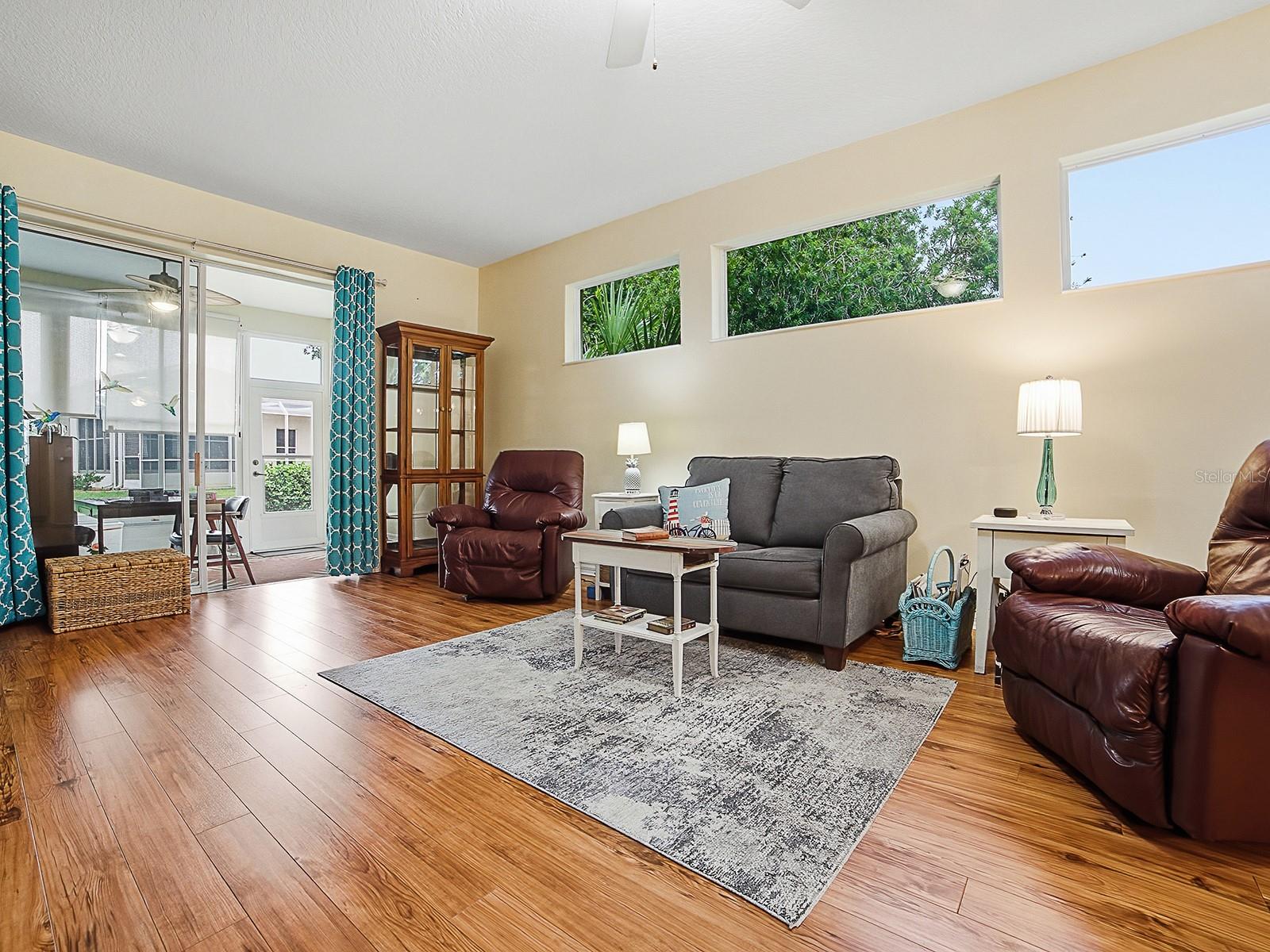 ROYAL HARBOR - Residential