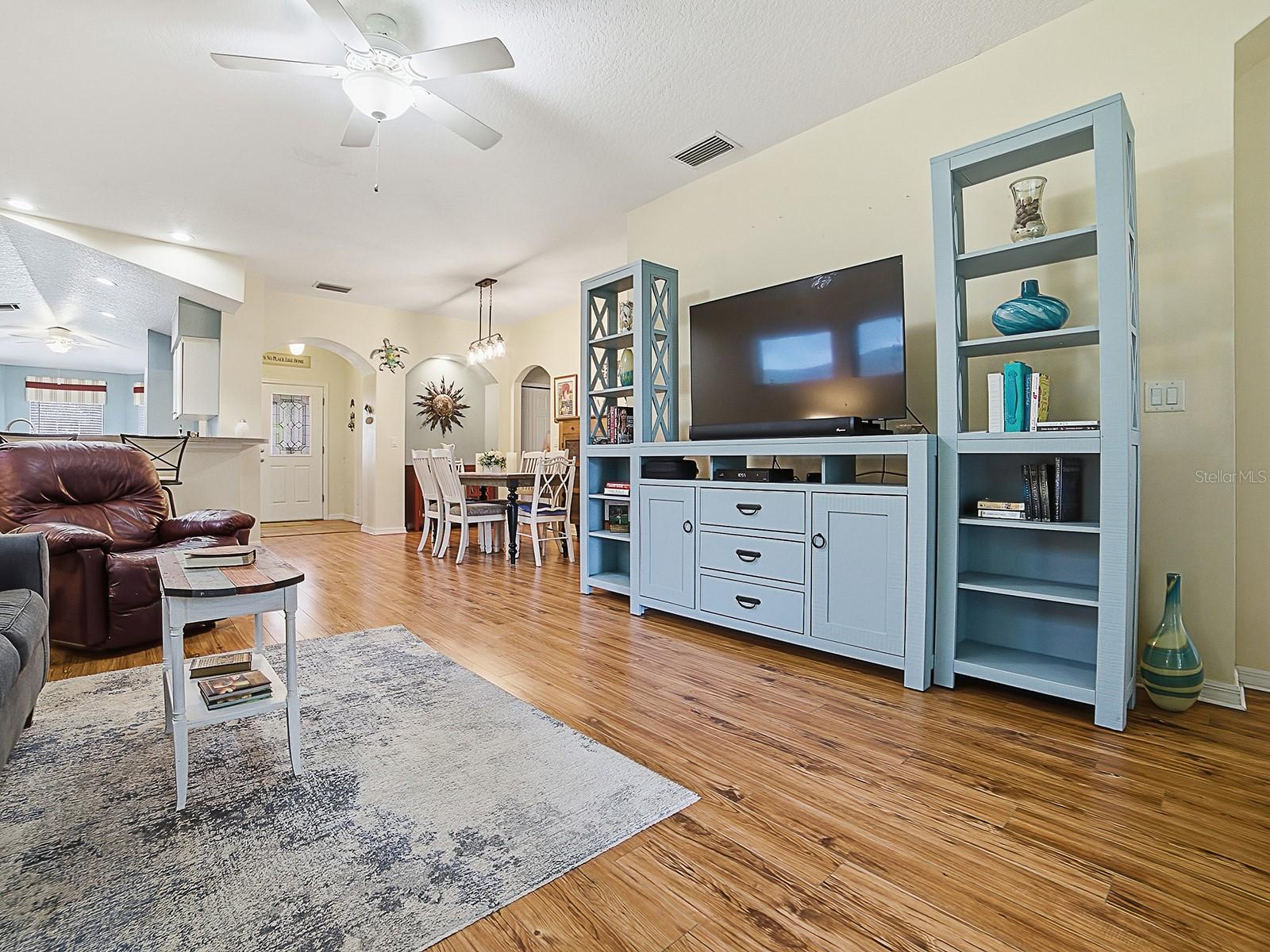 ROYAL HARBOR - Residential