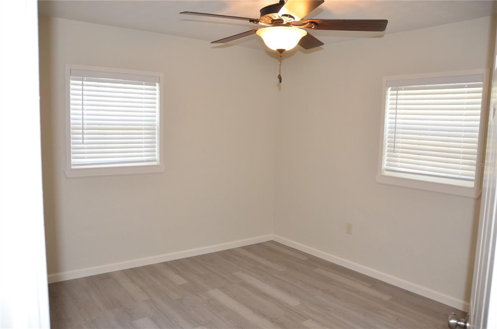 LEESBURG OAK CREST - Residential