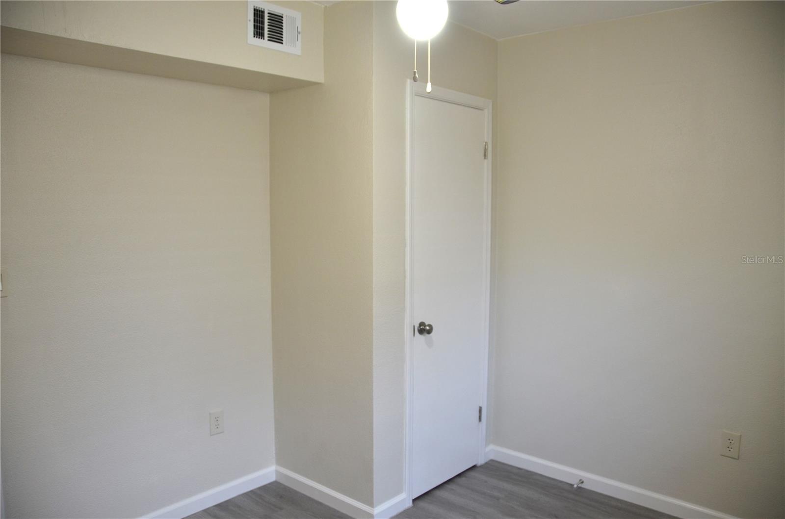 LEESBURG OAK CREST - Residential