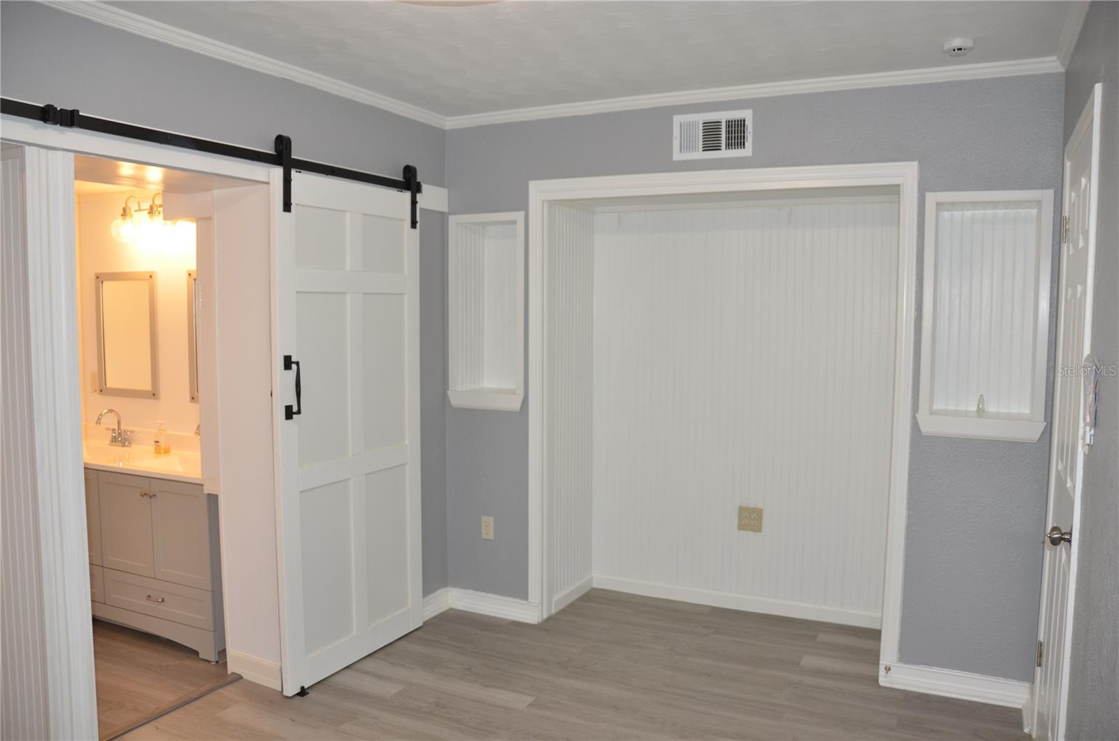 LEESBURG OAK CREST - Residential