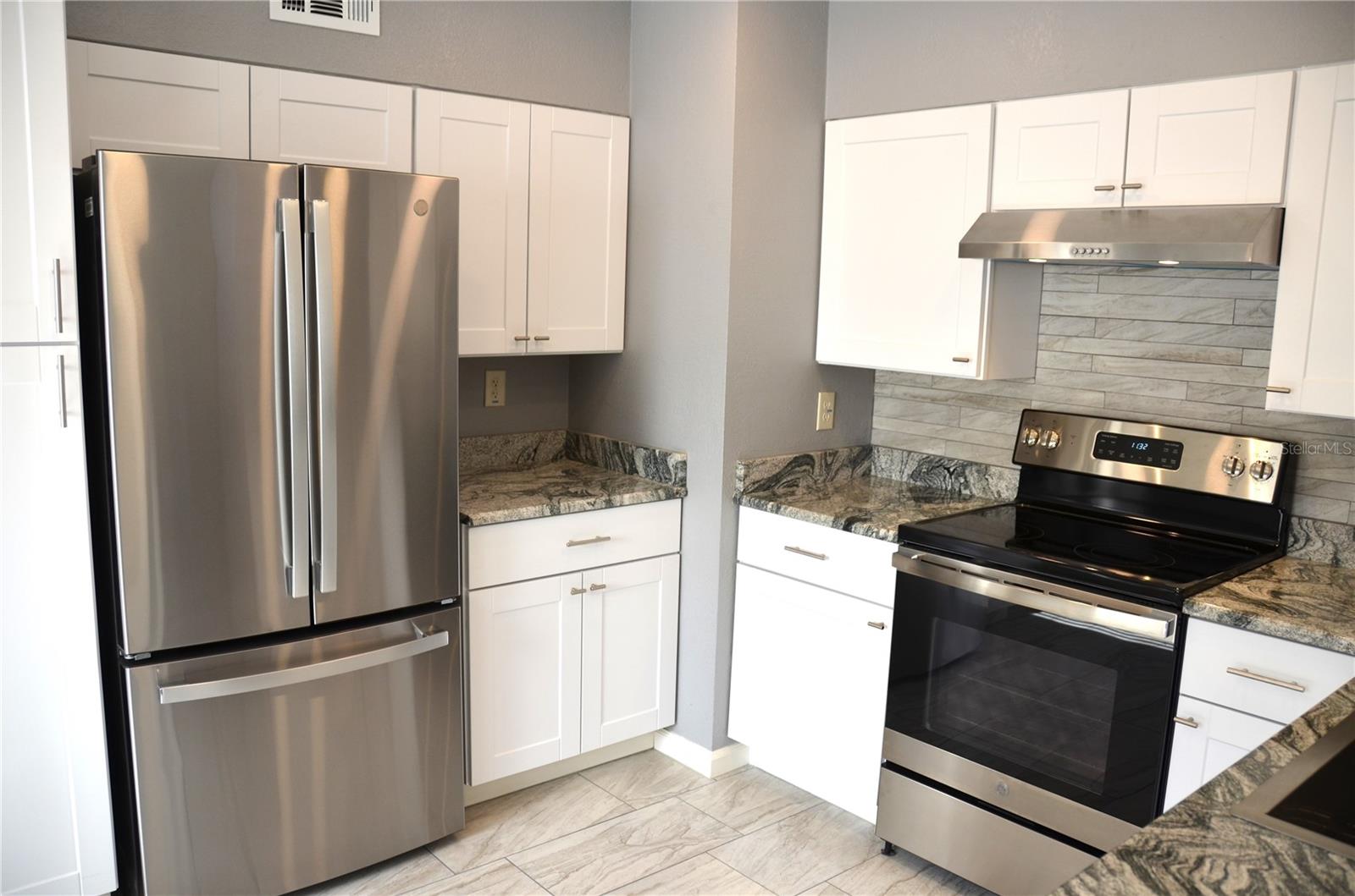 LEESBURG OAK CREST - Residential