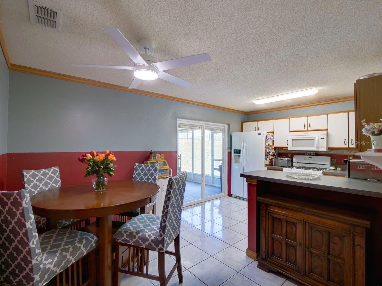 ROYAL RIDGE PH 01 - Residential