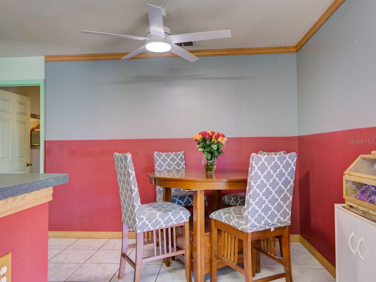 ROYAL RIDGE PH 01 - Residential