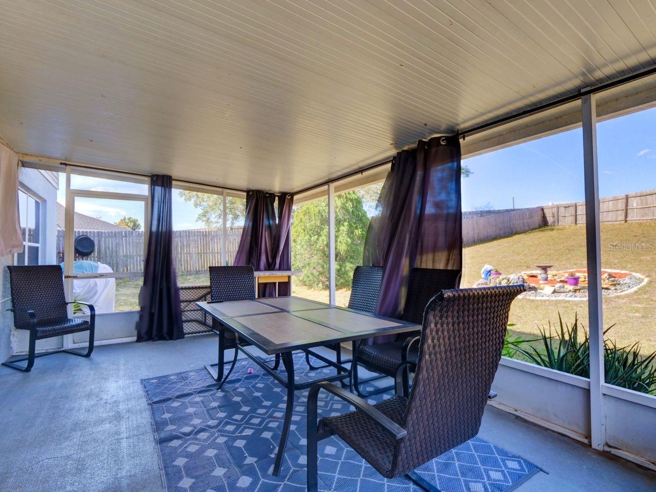 ROYAL RIDGE PH 01 - Residential