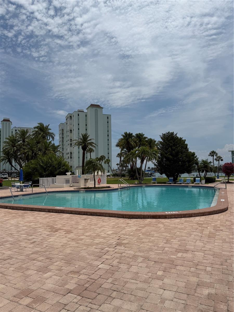 SYLVETTE CONDO - Residential