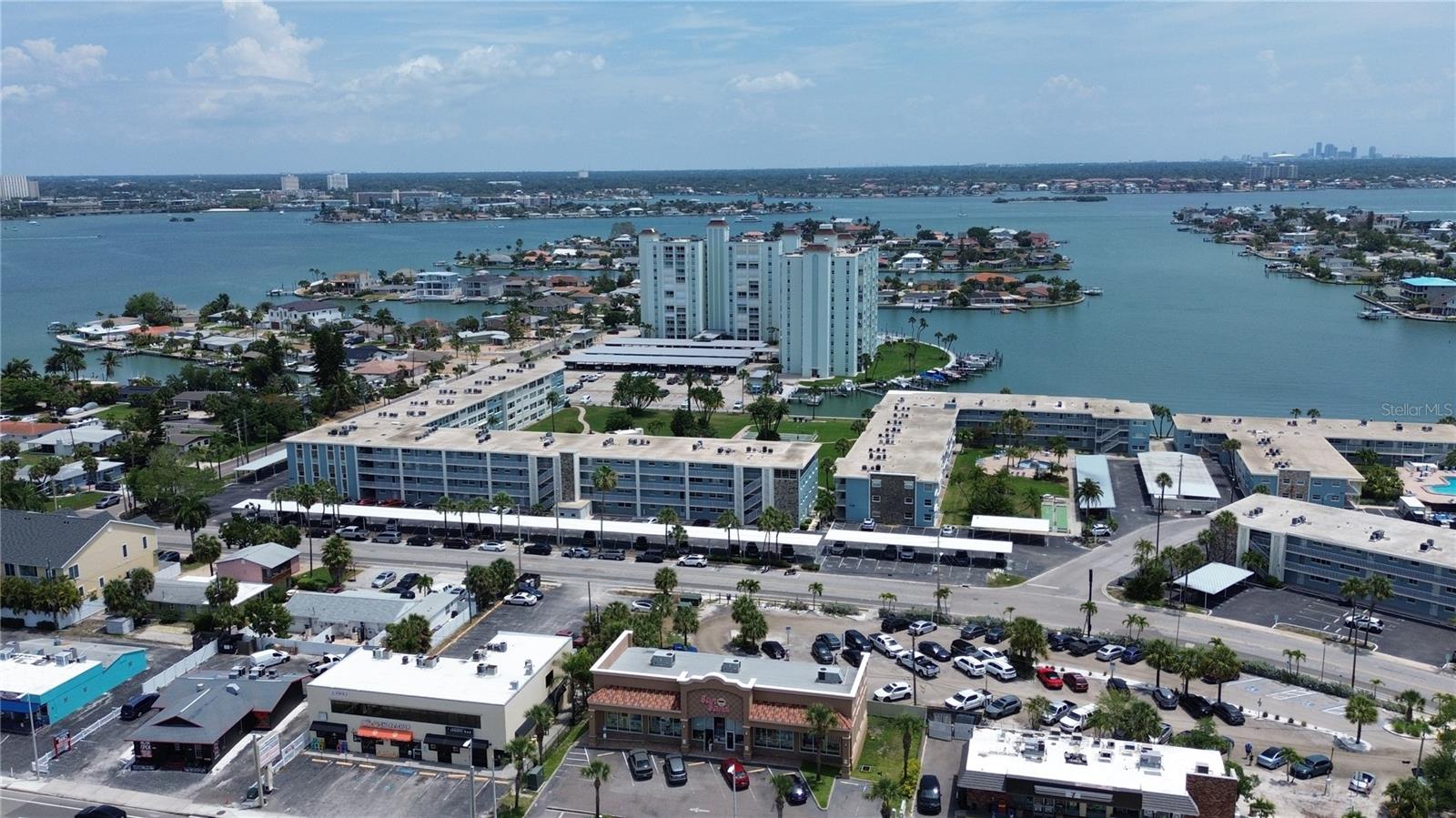 SYLVETTE CONDO - Residential
