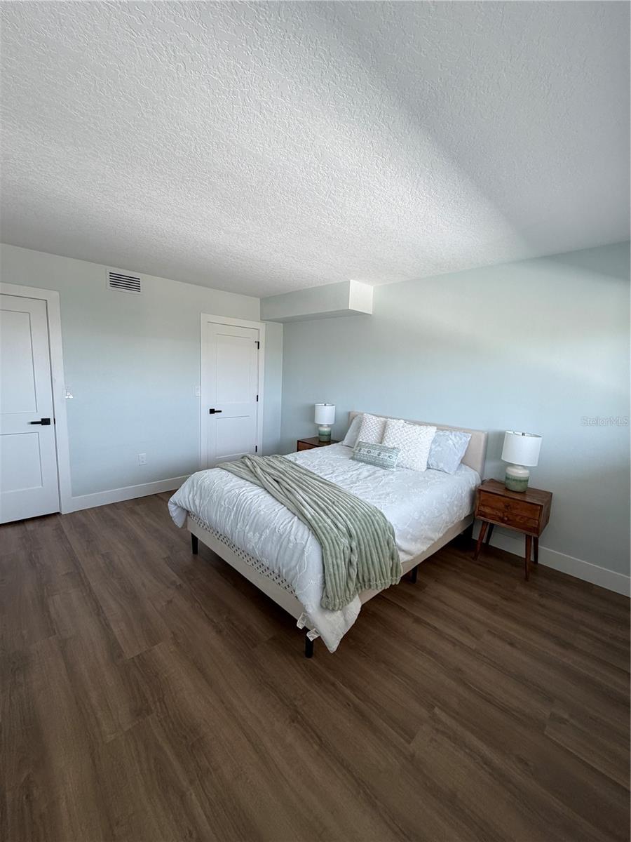SYLVETTE CONDO - Residential