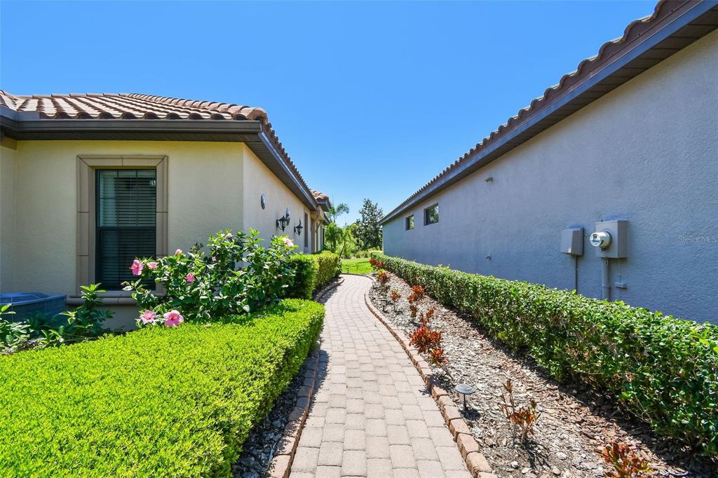 Photo of 10205 Saint Francis Terrace, Palmetto, FL 34221 (MLS # A4649703)