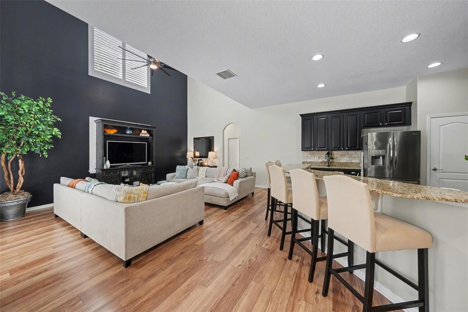 LAKES OF WELLINGTON PH I - Residential