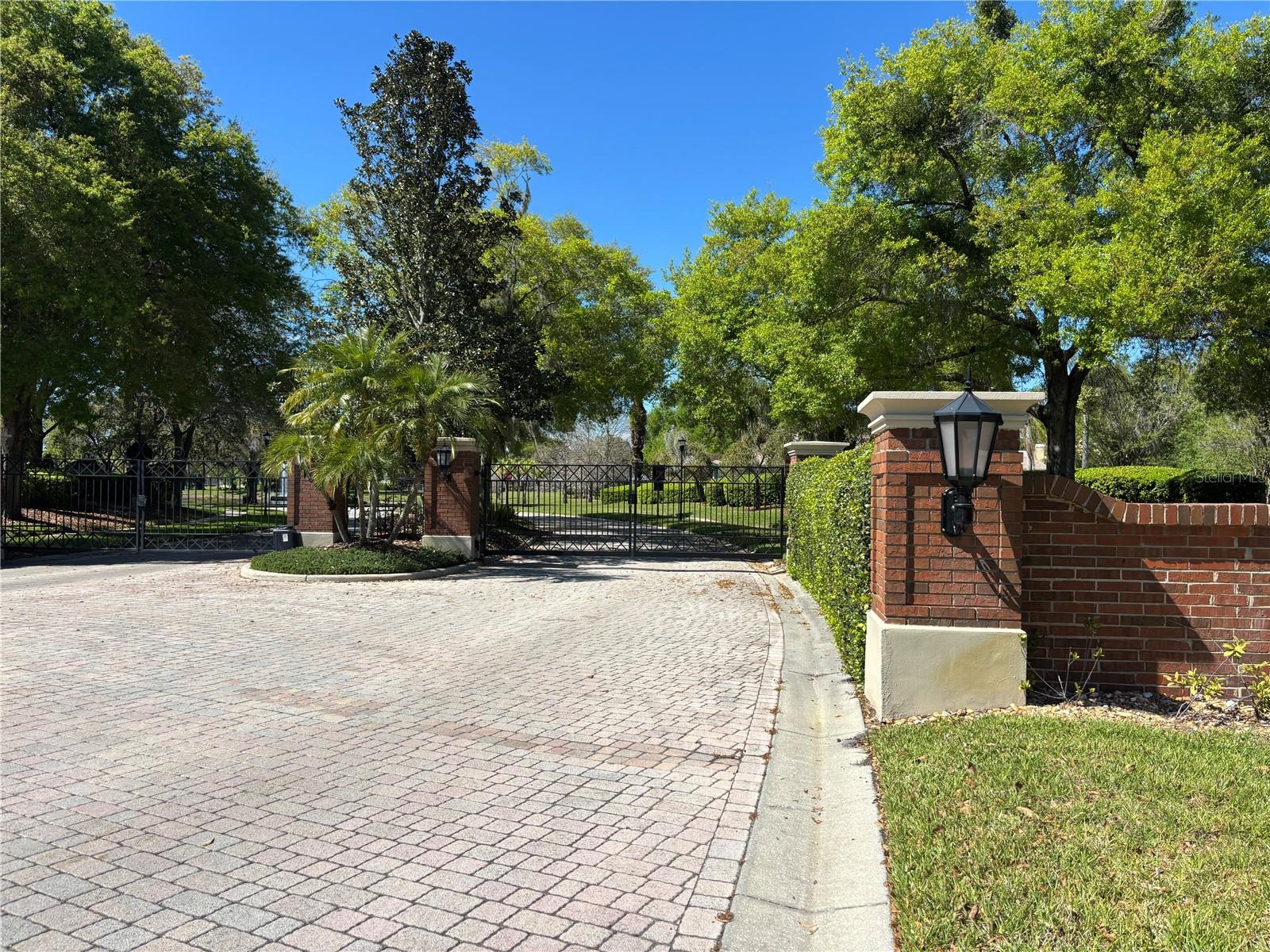 LAKES OF WELLINGTON PH I - Residential