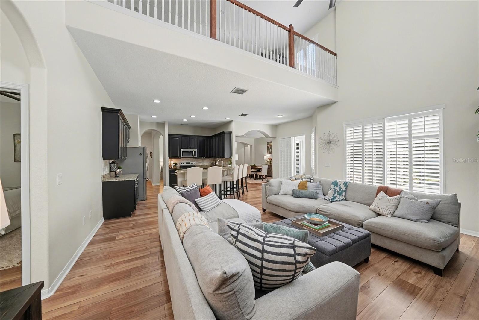 LAKES OF WELLINGTON PH I - Residential