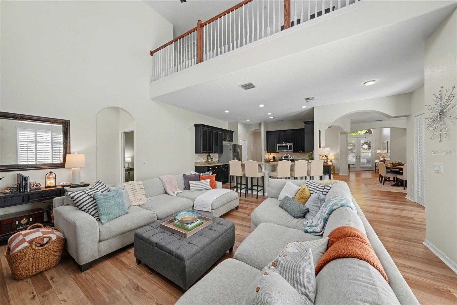 LAKES OF WELLINGTON PH I - Residential