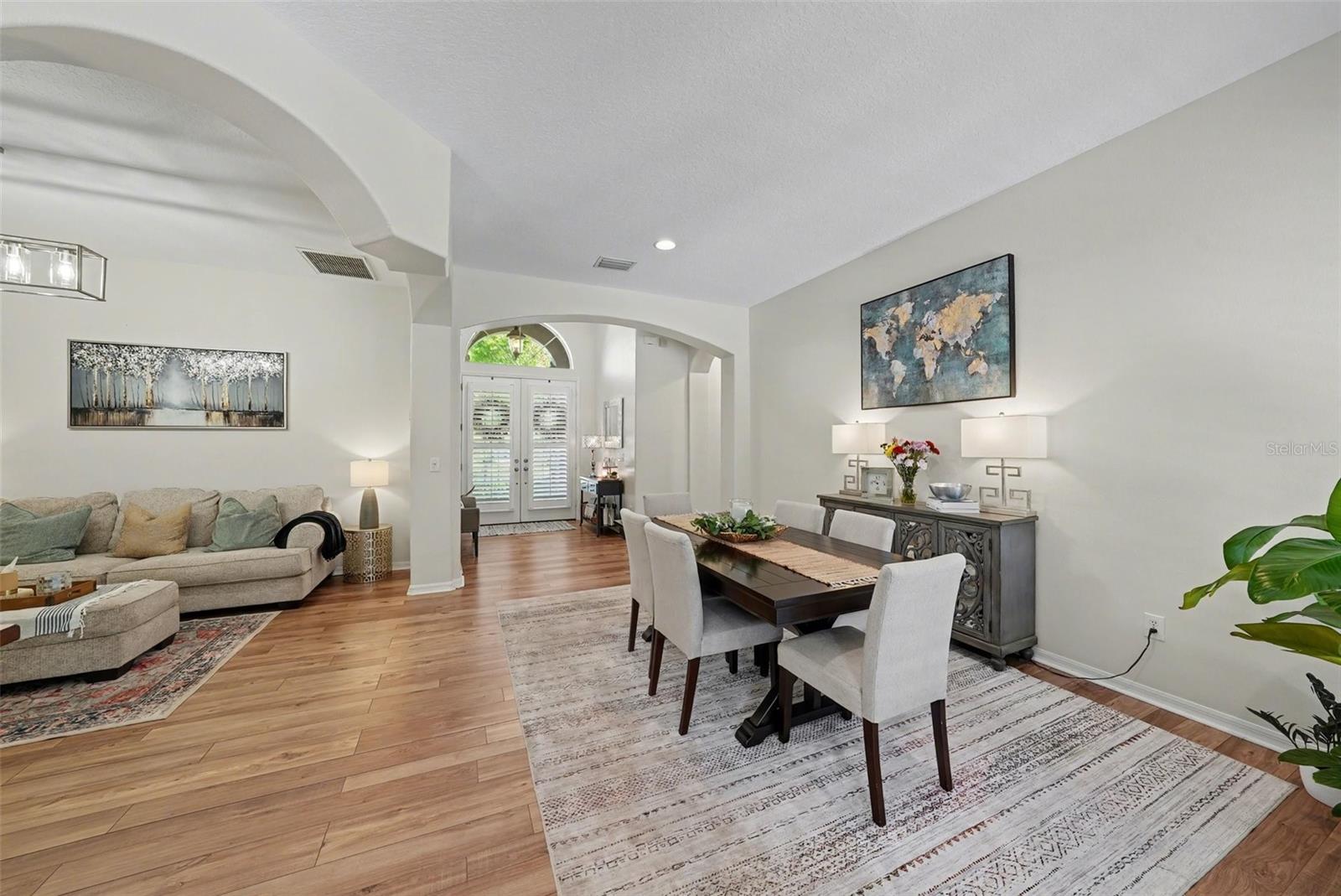 LAKES OF WELLINGTON PH I - Residential