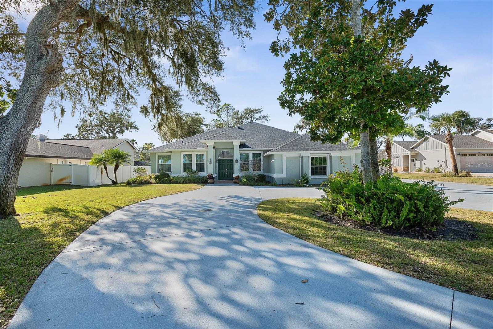 RIVER OAKS SUB - Residential