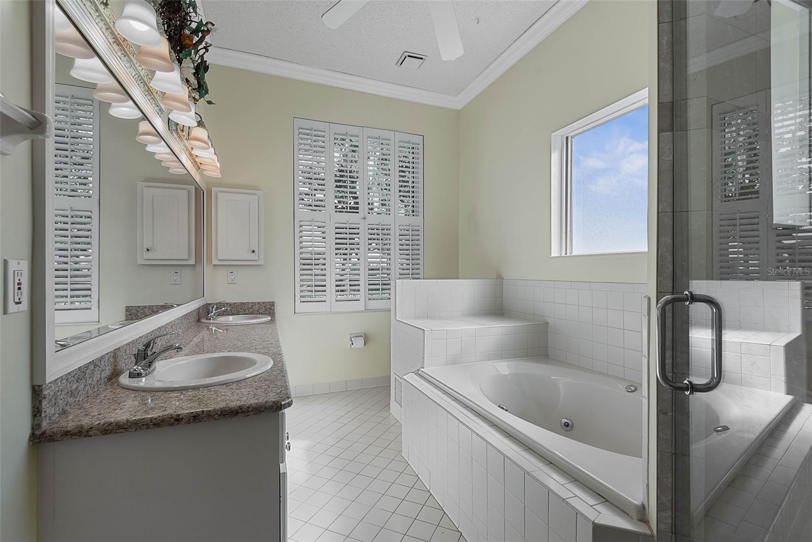 RIVER OAKS SUB - Residential