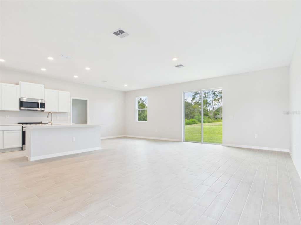 Photo of 16962 SW 44th Circle, Ocala, FL 34473 (MLS # OM730261)
