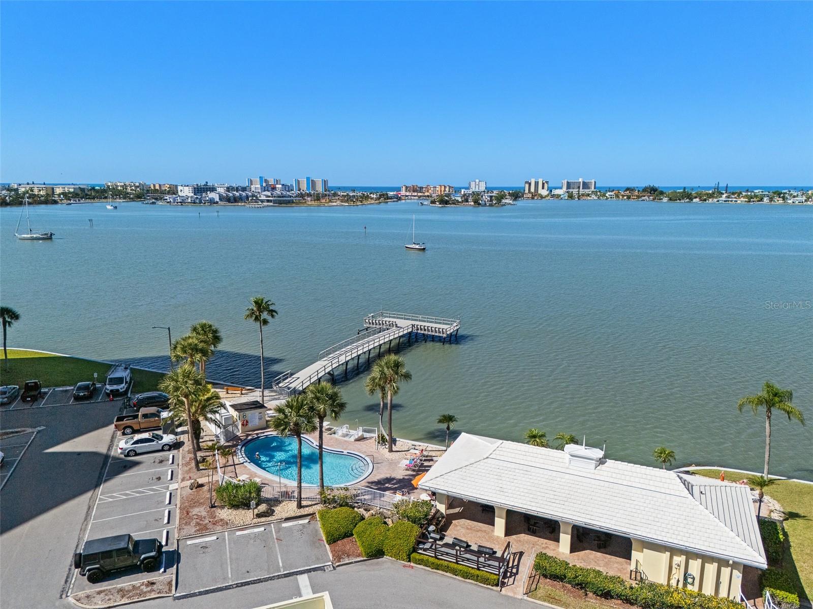 CONTINENTAL TOWERS CONDO - Residential