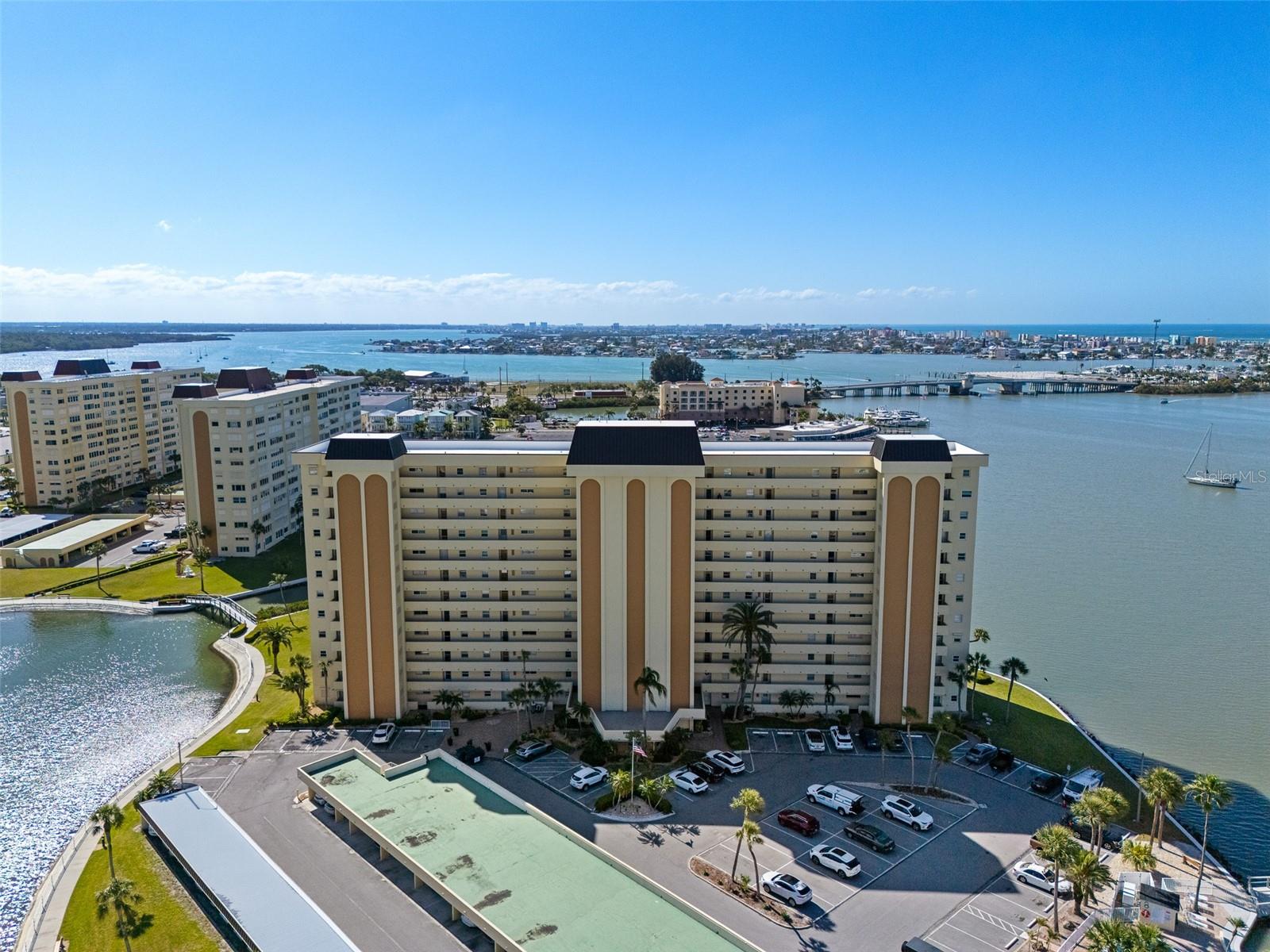 CONTINENTAL TOWERS CONDO - Residential