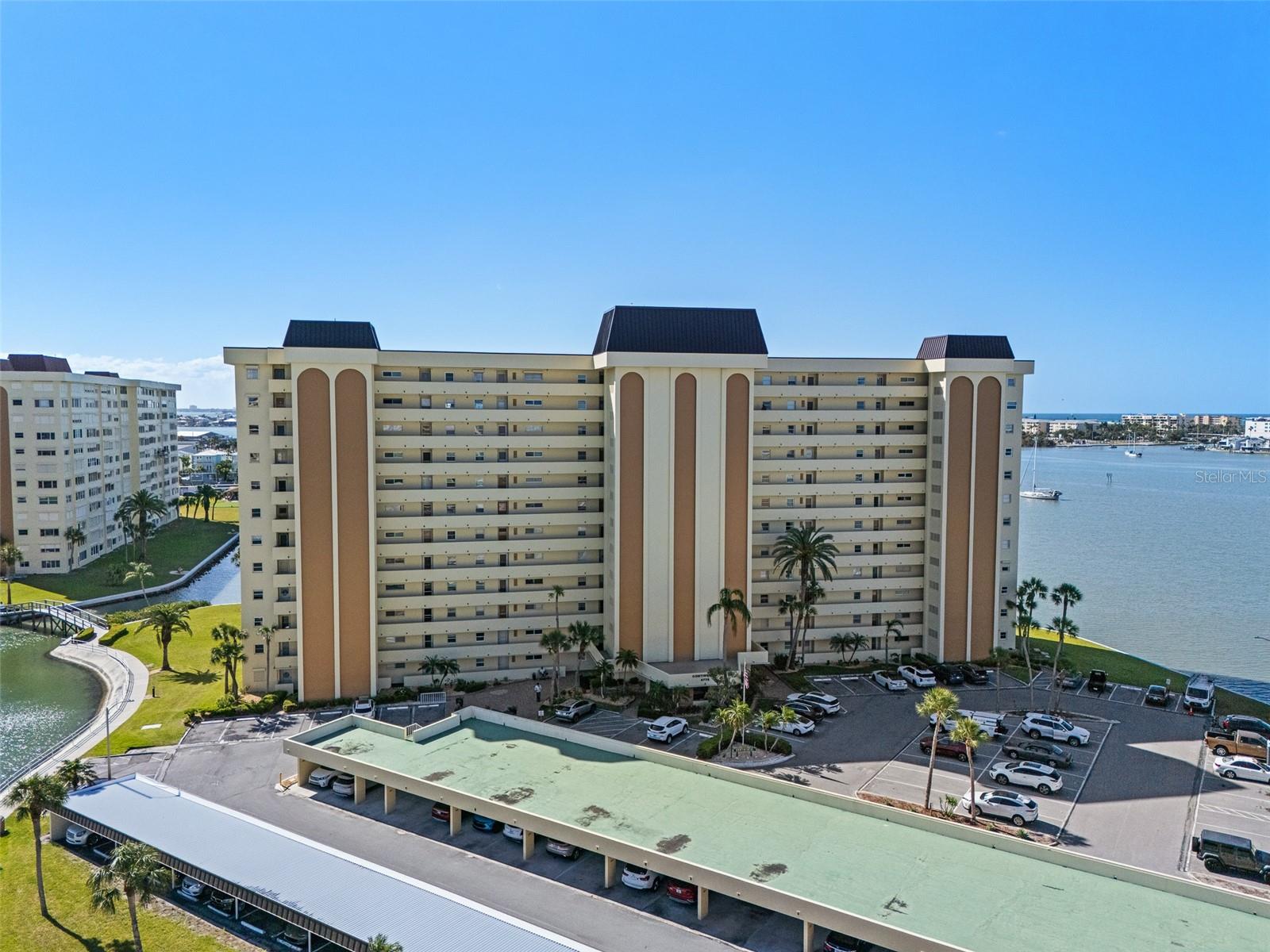 CONTINENTAL TOWERS CONDO - Residential