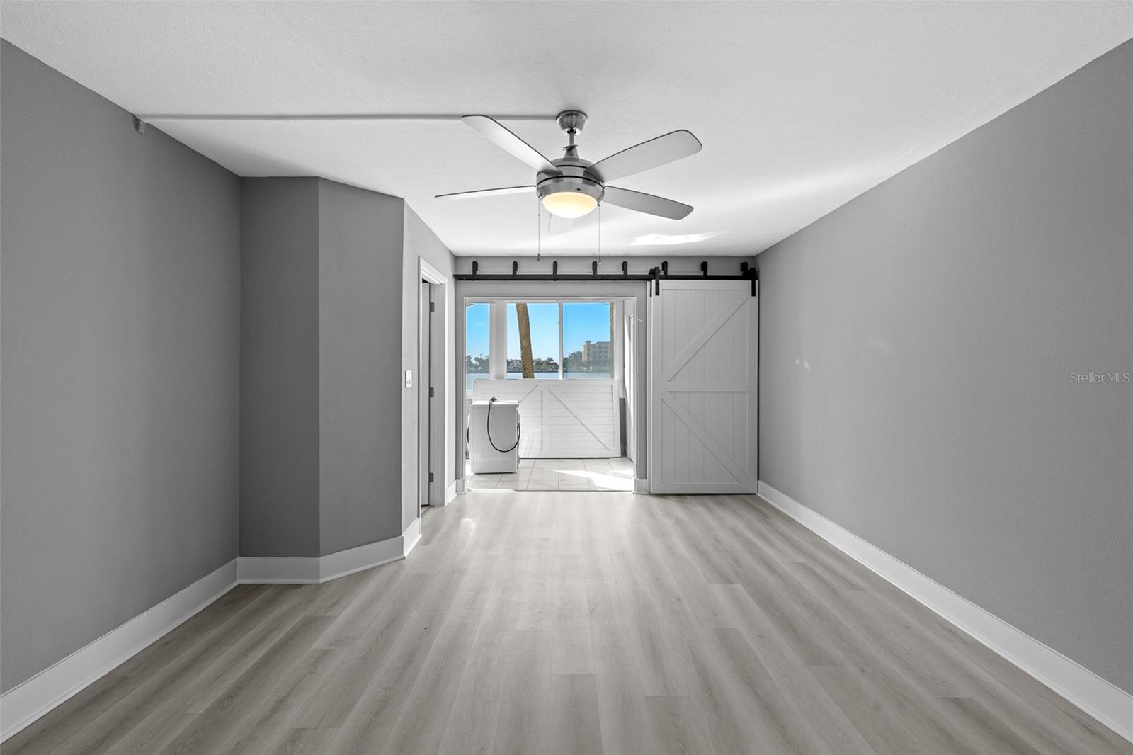 CONTINENTAL TOWERS CONDO - Residential