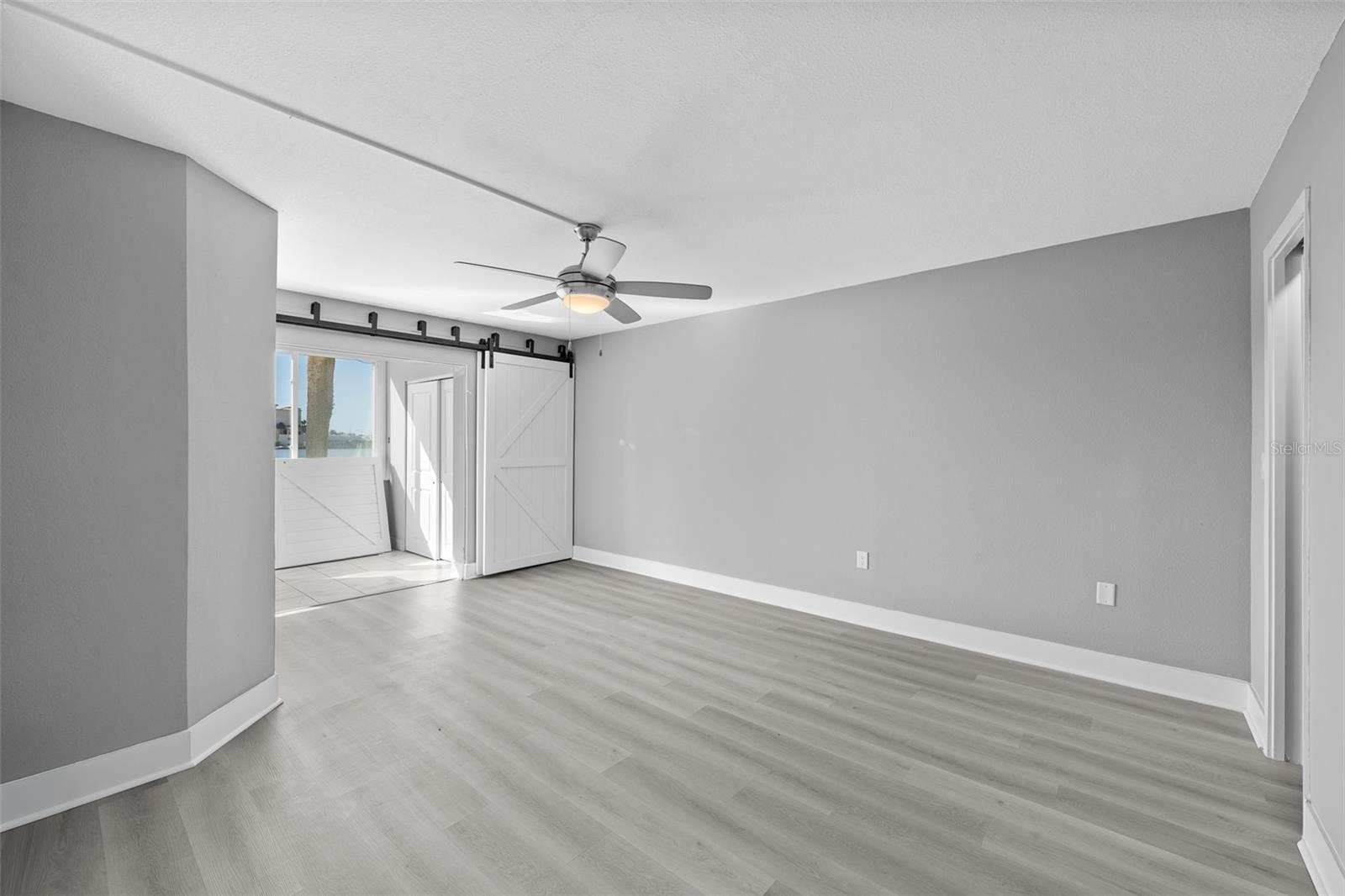 CONTINENTAL TOWERS CONDO - Residential