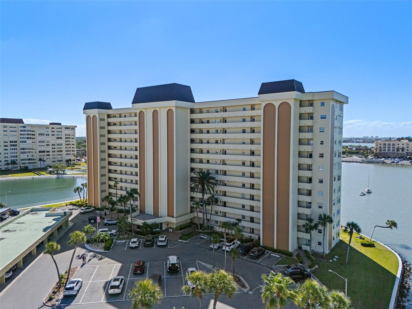 CONTINENTAL TOWERS CONDO - Residential