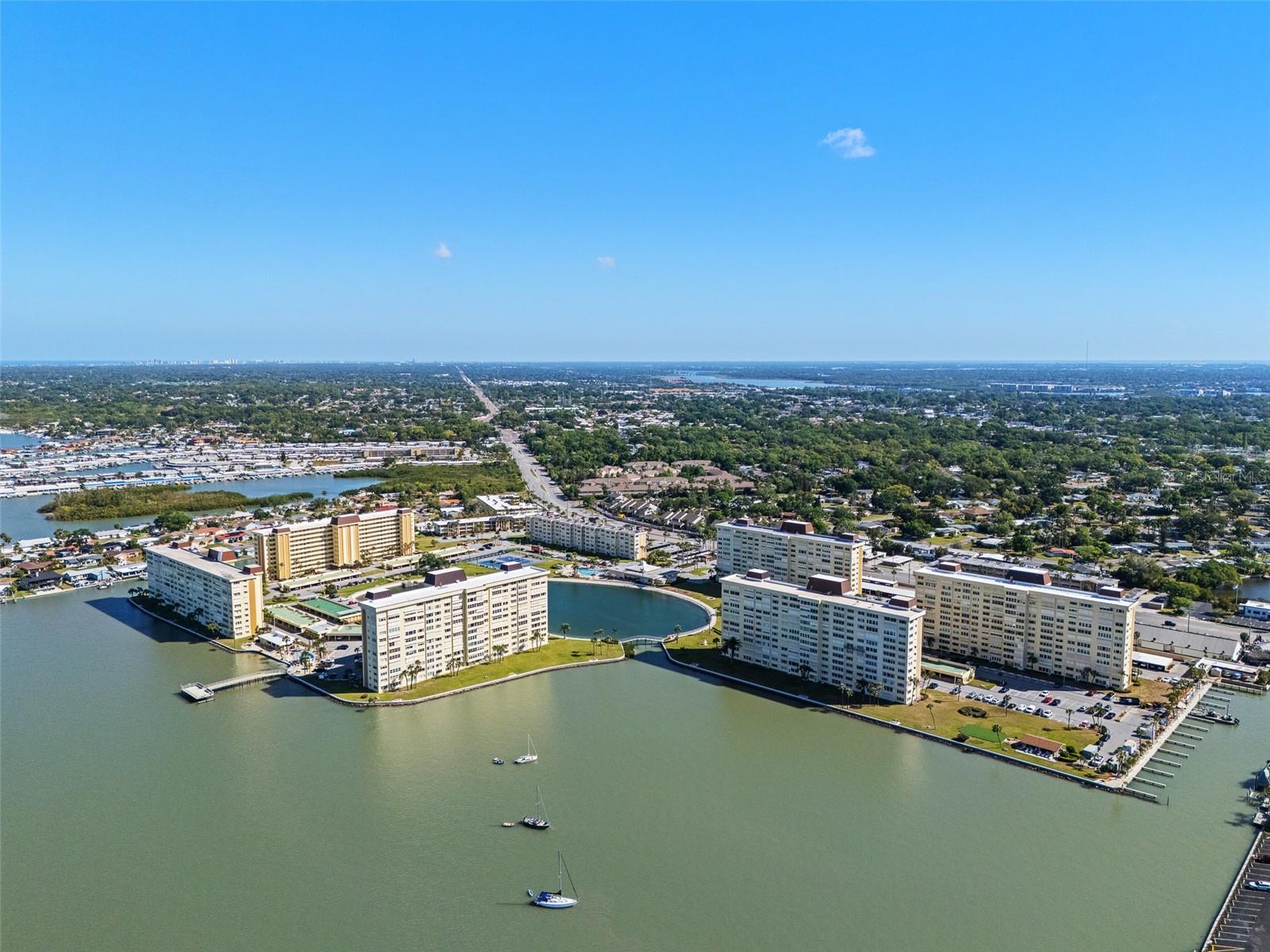 CONTINENTAL TOWERS CONDO - Residential