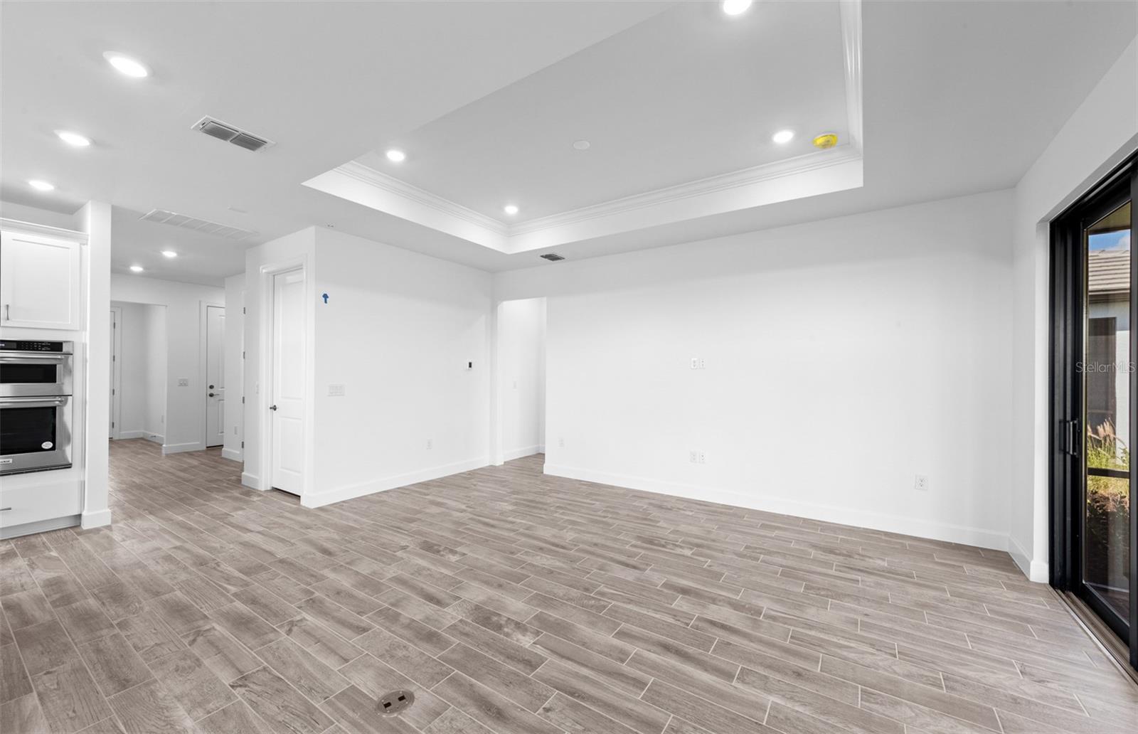 LAKESPUR WELLEN PARK - Residential